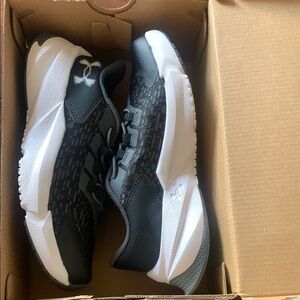 Under Armour Kids Sneakers Black and White